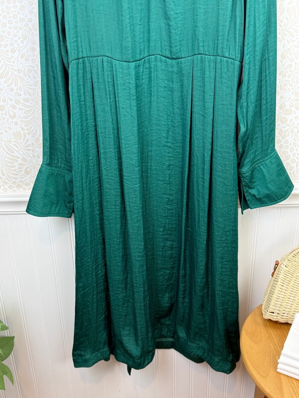 Free People Green High Slit Embroidered Front Midi Dress - Size - Medium - NWT - Picture 3 of 10